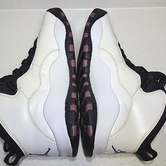 Air Jordans 10 Retro. Unisex. Size 5 Youth. Hard To Find Color Combo - Picture 7 of 16